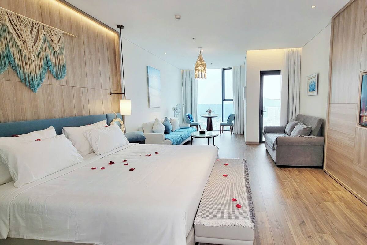 In-room safe, blackout drapes, soundproofing, iron/ironing board