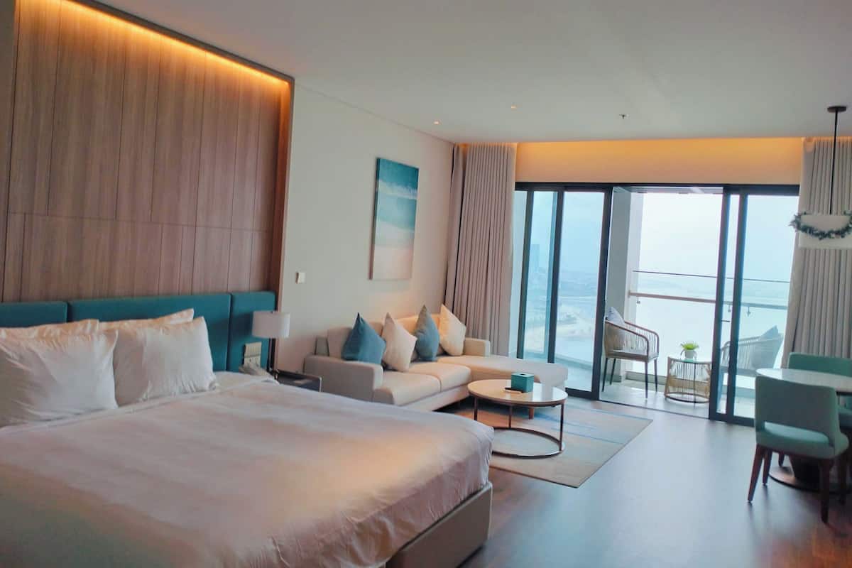 Studio, Balcony, Sea View | In-room safe, blackout curtains, soundproofing, iron/ironing board