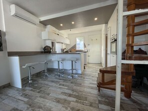 Dishwasher, coffee/tea maker