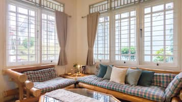 Standard Villa, Mountain View | Living area