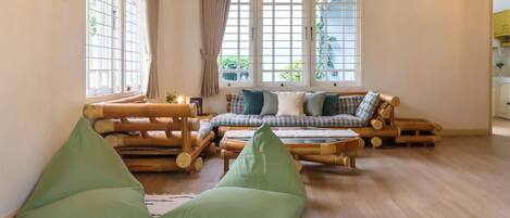 Villa – standard, fjellutsikt | Oppholdsområde