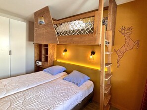1 bedroom, free WiFi, bed sheets