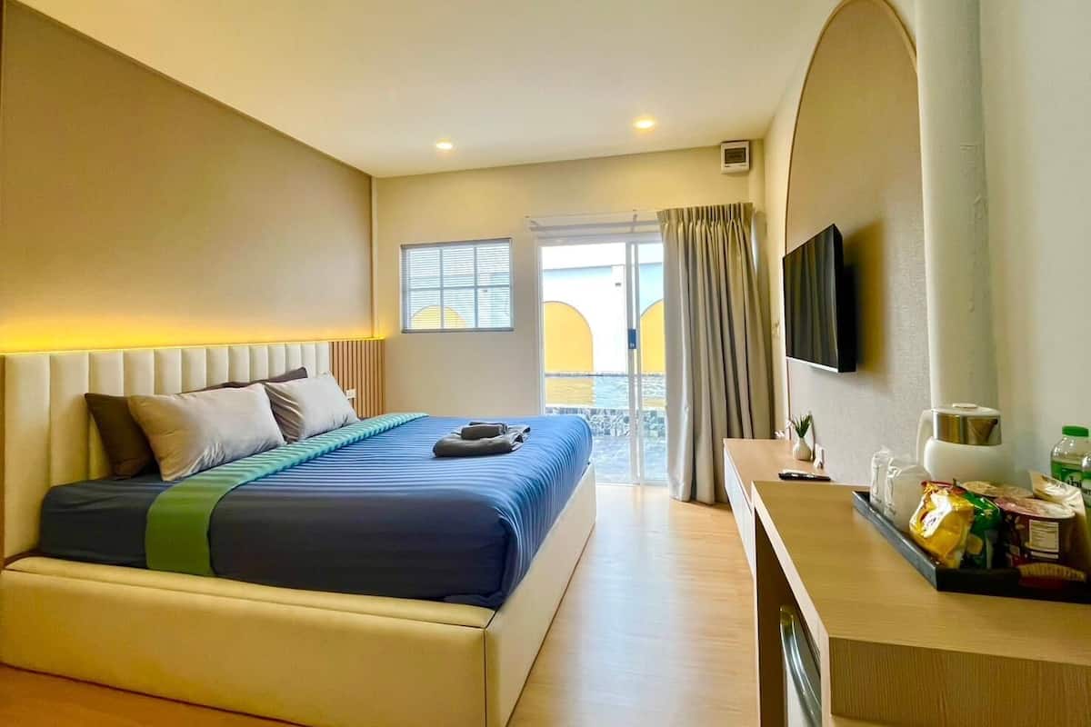 Deluxe Double Room | Free WiFi