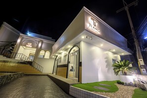 Exterior - Ti amo Kohlarn (Koh Lan)