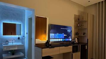 Studio Mewah | Minibar gratis dan Wi-Fi gratis