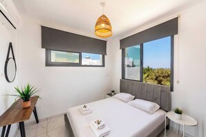 2 bedrooms, iron/ironing board, travel cot, WiFi