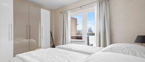 Soundproofing, iron/ironing board, free WiFi