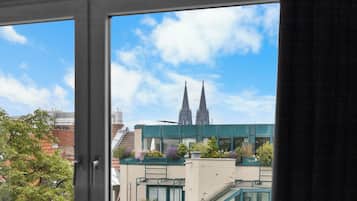 Soundproofing, iron/ironing board, free WiFi