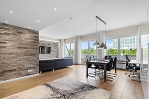 Luxury Apartment, Balcony, City View | Living area - Domloge Lofts & Apartments (Cologne)