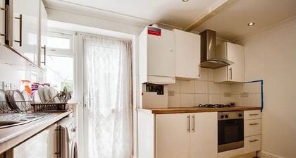 3 Bedroom House in Northolt