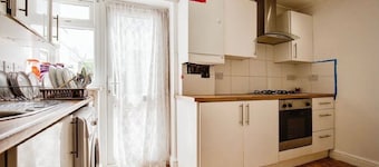 3 Bedroom House in Northolt