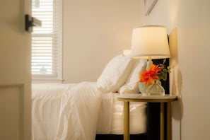 2 camere, una scrivania, ferro/asse da stiro, Wi-Fi gratuito