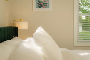 2 bedrooms, desk, iron/ironing board, free WiFi