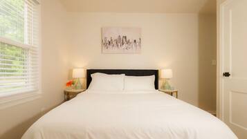 2 dormitorios, escritorio, tabla de planchar con plancha y wifi gratis