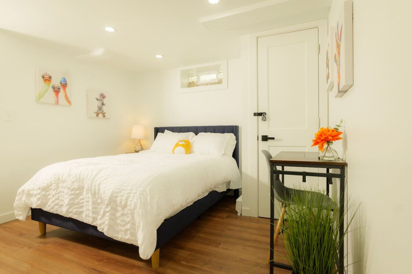 1 habitación, escritorio, tabla de planchar con plancha y wifi gratis 