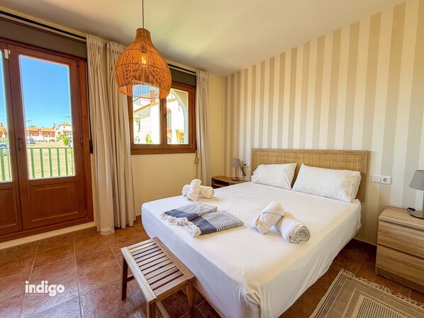 3 habitaciones, tabla de planchar con plancha y wifi gratis 