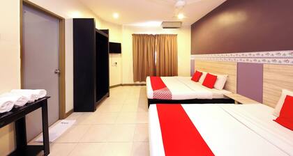 Hotel O Batu Ferringhi Beach formerly ESQ Ferringhi