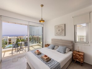 5 chambres, fer et planche à repasser, Wi-Fi, draps fournis