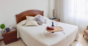 1 chambre, fer et planche à repasser, Wi-Fi, draps fournis
