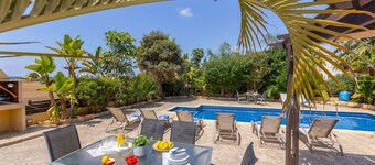 4 bedroom villa in Agia Thekla