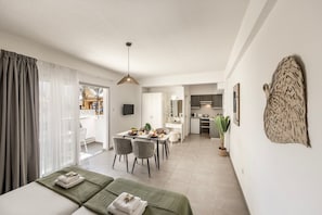 1 chambre, fer et planche à repasser, Wi-Fi, draps fournis