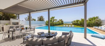 Luxury Seafront VIlla