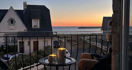 Seaside villa 20 m beach