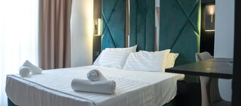 MEFOLINKEL SUITS HOTEL