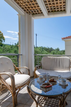 2 bedrooms - Ridomo Sea View Villas Camellia & Jasmine (West Mani)