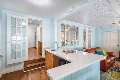 ‼️3BR Beach Getaway‼️ w/ Pool + BBQ