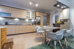 Microwave, oven, stovetop