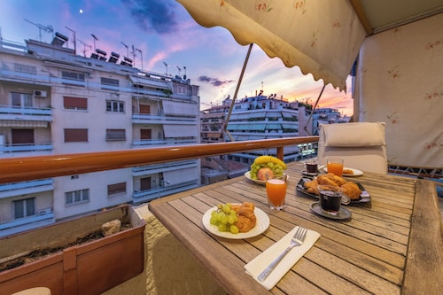 COSY LUXURY APARTMENT IN PIRAEUS-PIRAEUS PORT MAROUSO