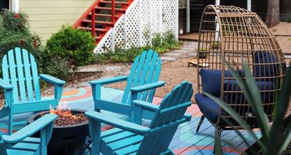 Chill Hideaway: Steps to Bars + Sauna & Hot Tub