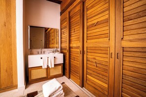 Haartrockner, Handtücher