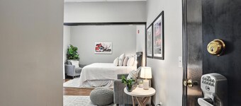 New Listing! The 483 Suite - Walk to Stadium!