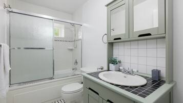 Hair dryer, towels