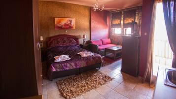 2 habitaciones, escritorio, cuna de viaje y wifi gratis