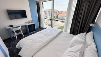 Habitación doble estándar | Escritorio, espacio para trabajar con laptop y wifi gratis