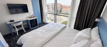 No25 Hotels