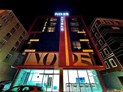No25 Hotels