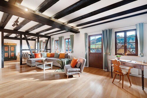 Apartment 'Höflehube' with Mountain View, Balcony and Wi-Fi