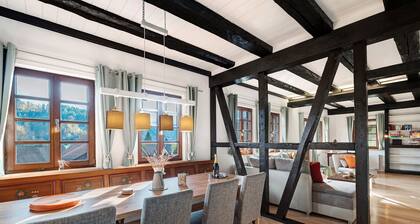 Apartment 'Höflehube' with Mountain View, Balcony and Wi-Fi