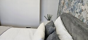 3 bedrooms, WiFi, bed sheets