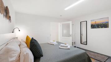 1 chambre, fer et planche Ă repasser, Wi-Fi, draps fournis