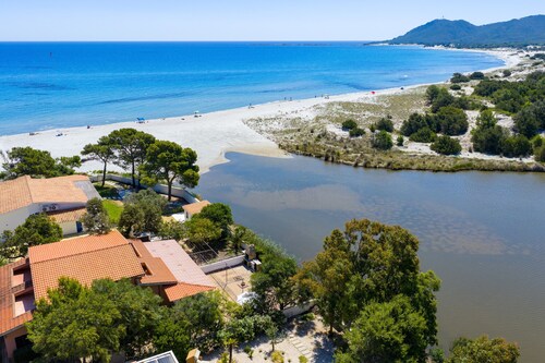 Holiday Home 'On The Sea Fenicottero' with Sea View, Private Terrace and Private Garden