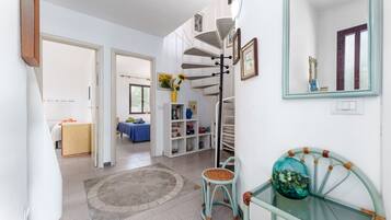 4 Schlafzimmer, Bügeleisen/Bügelbrett, Bettwäsche