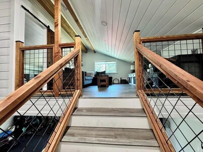 Dream Backyard Family home-Swim Spa-Gym-EV Charging