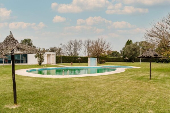 5 bedrooms - Deluxe Sea View Pool Villa (Esposende)