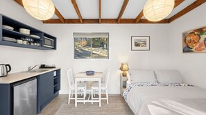 1 habitación, internet y ropa de cama 