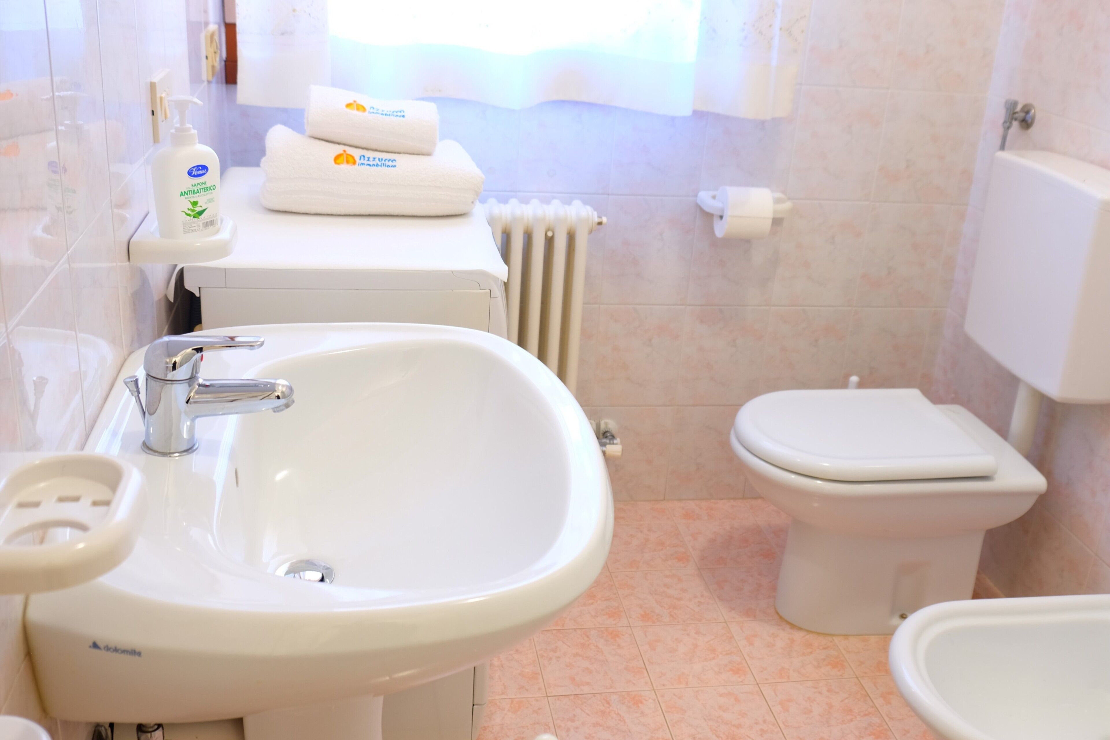 シャワー、タオル